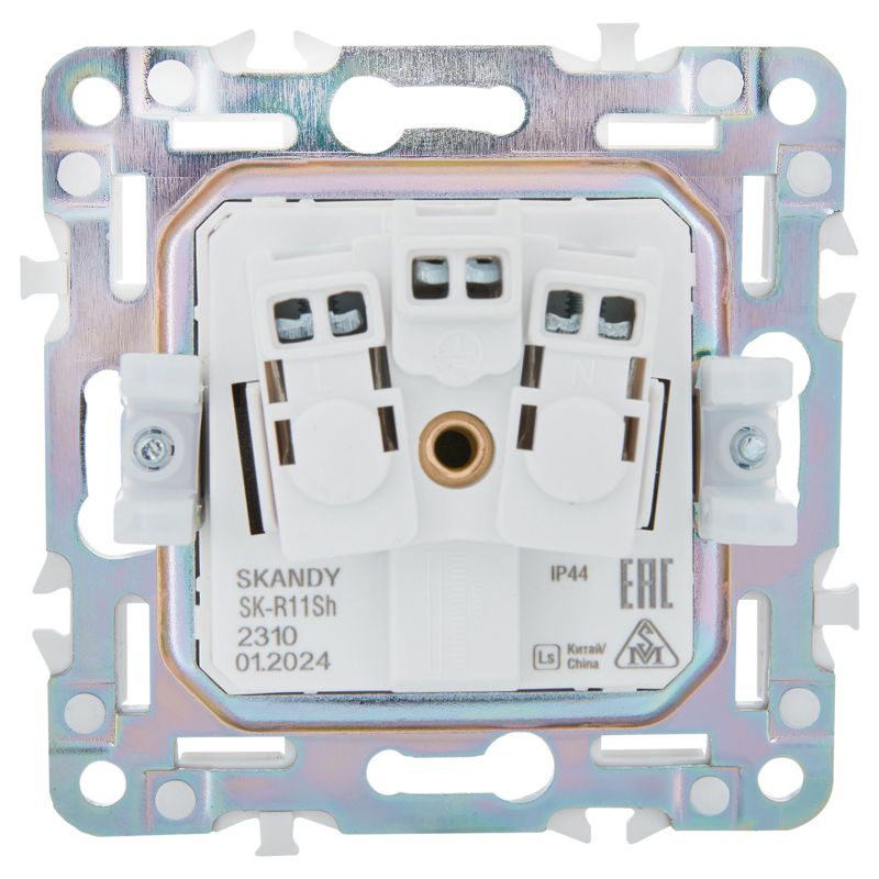 SKANDY Розетка 1-местная с заземлением с защитными шторками и крышкой 16А IP44 SK-R11Sh шампань IEK