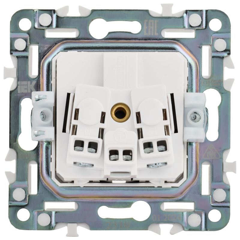 SKANDY Розетка 1-местная с заземлением с защитными шторками и крышкой 16А IP44 SK-R11N металл никель IEK