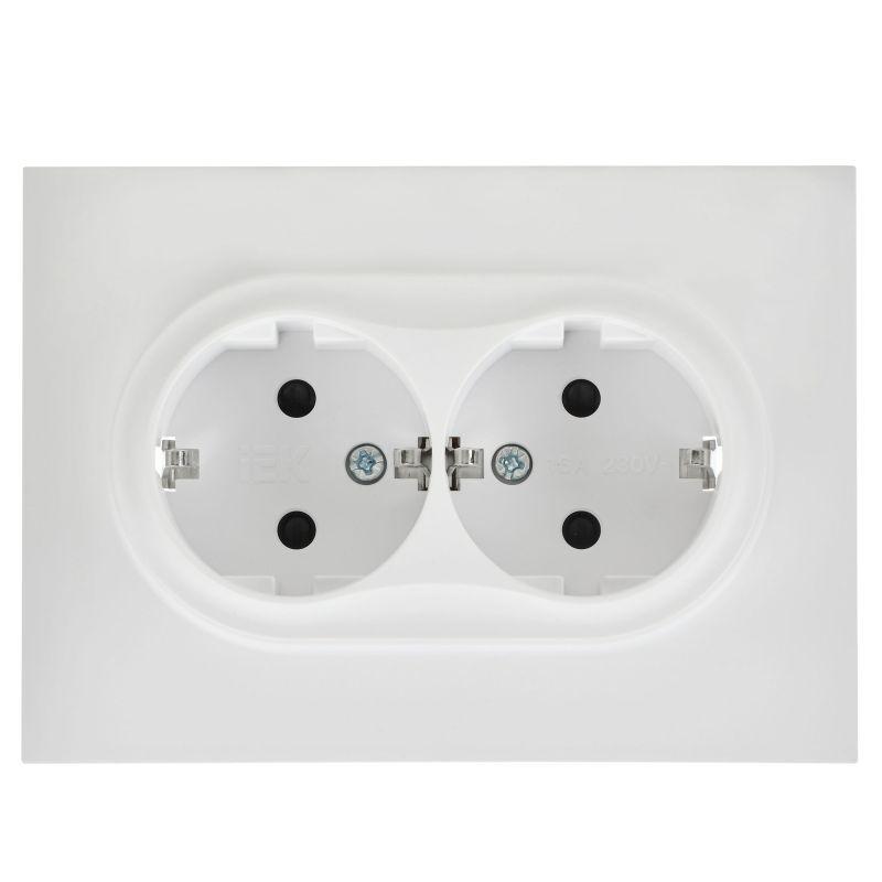 SKANDY Розетка 2-местная с заземлением с защитными шторками 16А в сборе SK-R07W арктический белый IEK