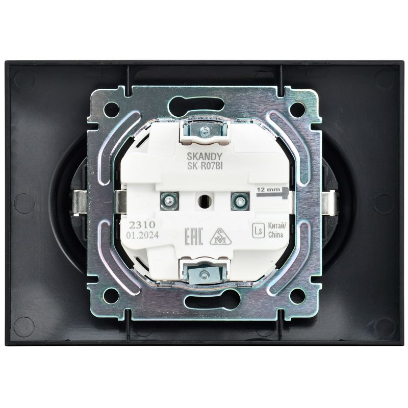 SKANDY Розетка 2-местная с заземлением с защитными шторками 16А в сборе SK-R07Bl черный IEK