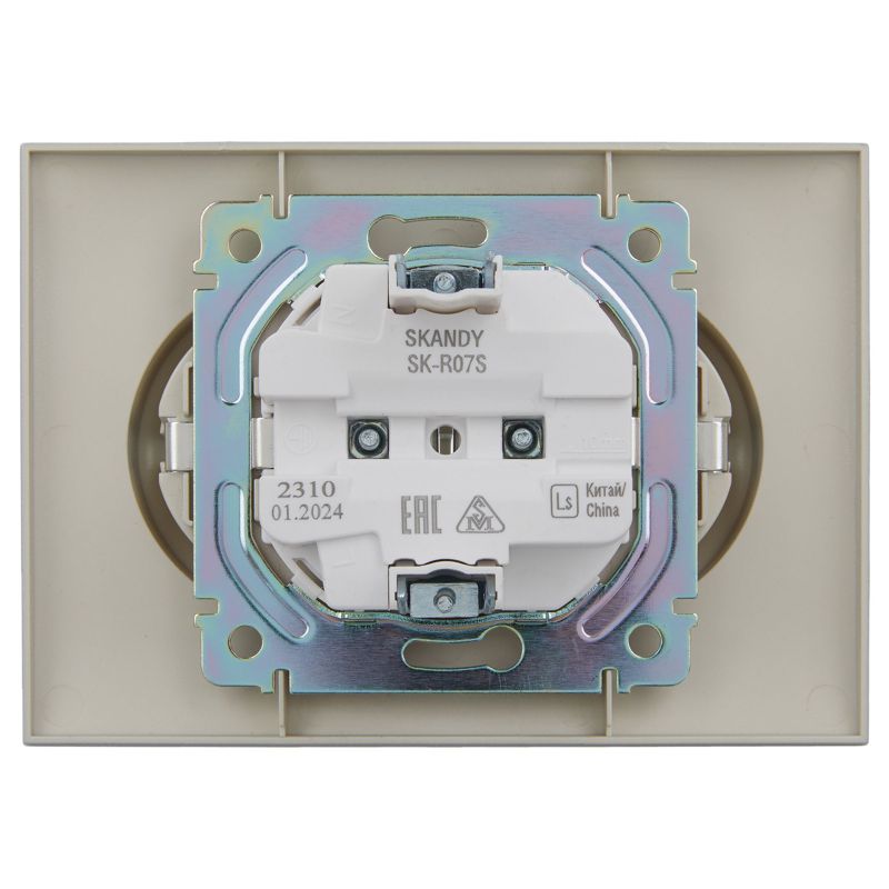 SKANDY Розетка 2-местная с заземлением с защитными шторками 16А в сборе SK-R07S серебряный IEK
