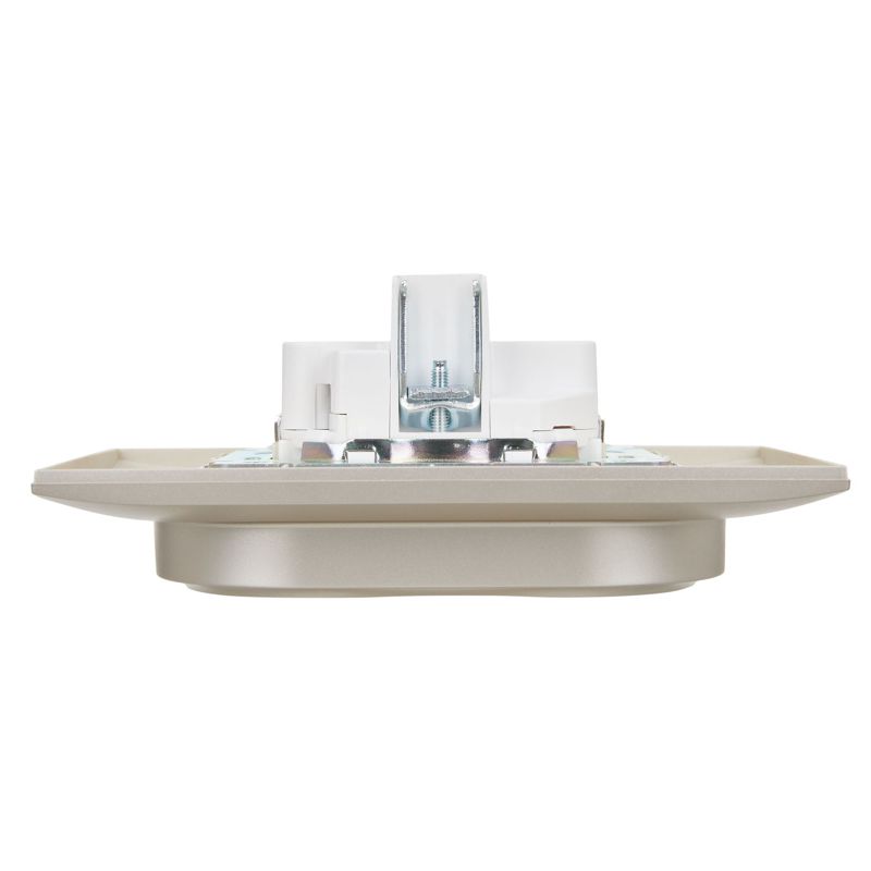 SKANDY Розетка 2-местная с заземлением с защитными шторками 16А в сборе SK-R07Sh шампань IEK