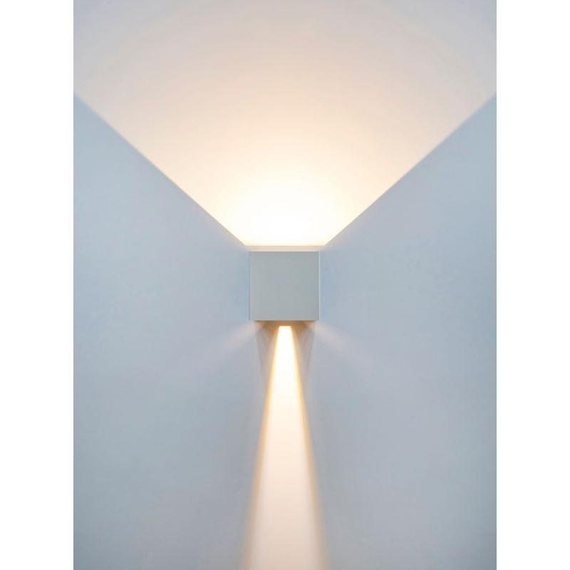 Светильник уличный светодиодный 5111 настенный 6Вт 4000К IP65 белый IEK