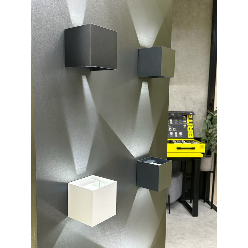 Светильник уличный светодиодный 5111 настенный 6Вт 4000К IP65 черный IEK