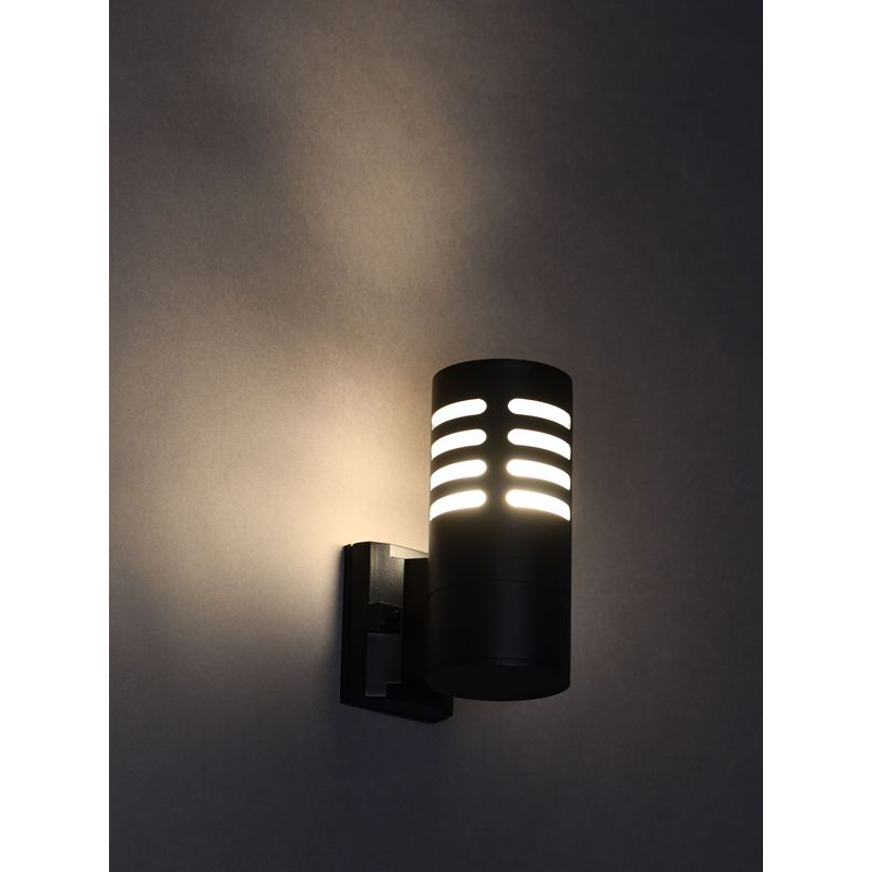 Светильник уличный 5100 настенный под лампу E27 IP54 черный IEK