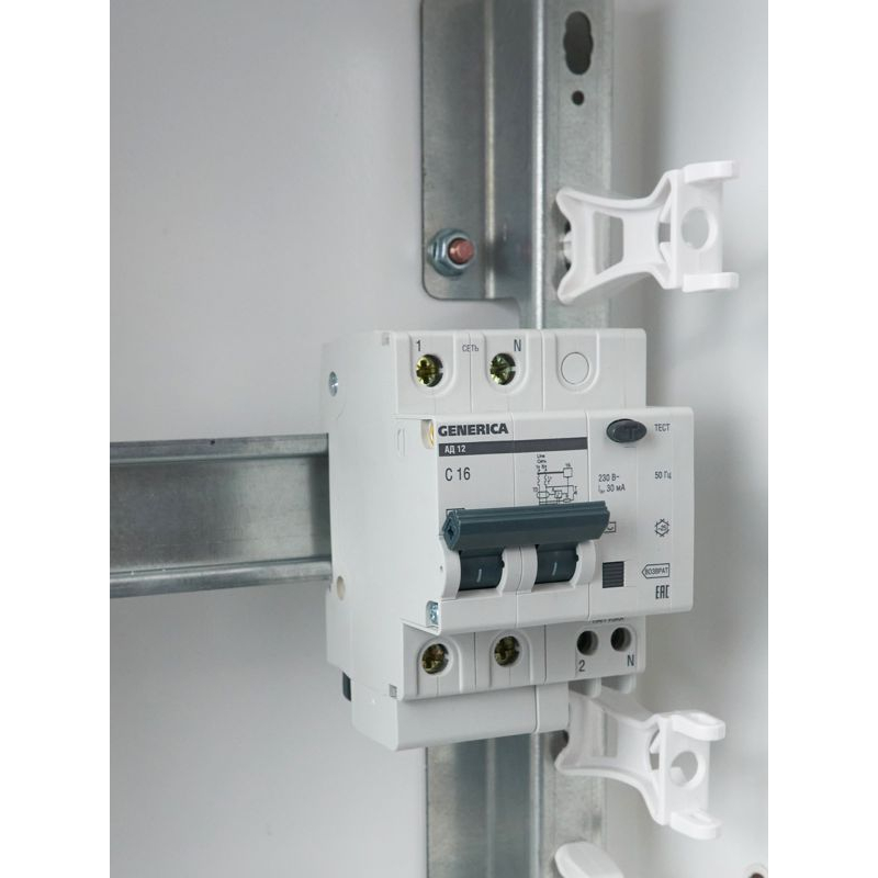 Дифференциальный автоматический выключатель АД12 2Р 16А 30мА GENERICA