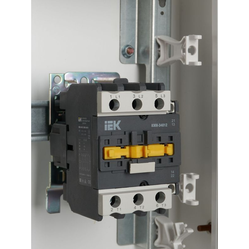 Контактор КМИ-34012 40А 400В/АС3 1NO;1NC IEK