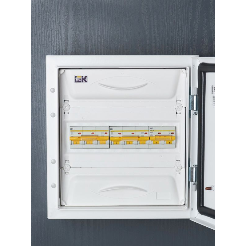 KARAT Автоматический выключатель ВА47-100 3P C 25А 10кА IEK