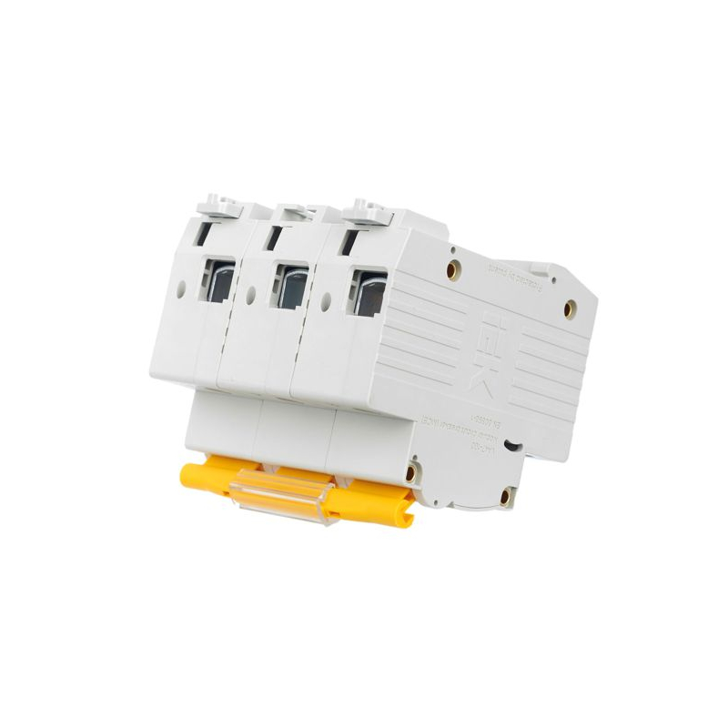 KARAT Автоматический выключатель ВА47-100 3P C 63А 10кА IEK