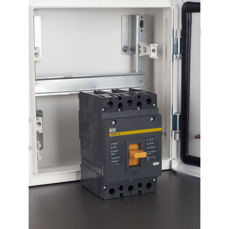 Выключатель автоматический ВА88-35 3Р 160А 35кА IEK