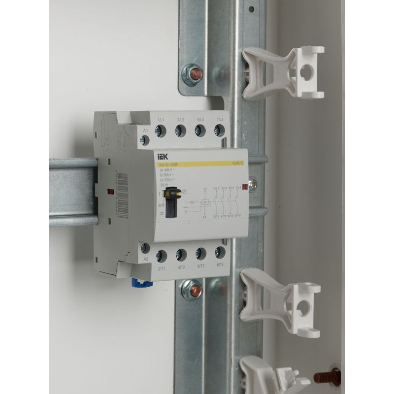 Контактор модульный с ручным управлением КМ40-40МР AC KARAT IEK