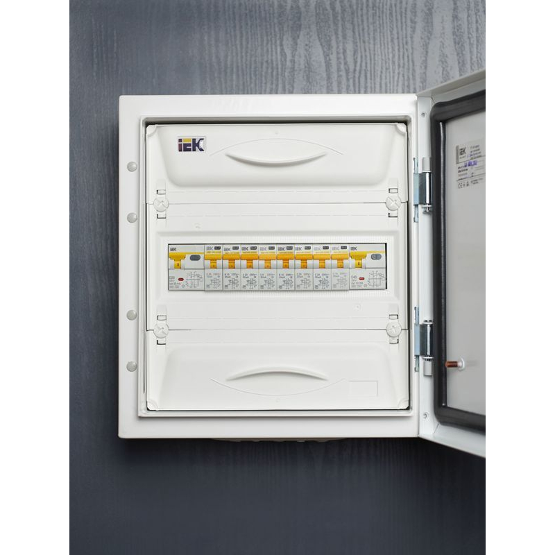 Выключатель автоматический дифференциального тока АВДТ32МL C25 30мА KARAT IEK