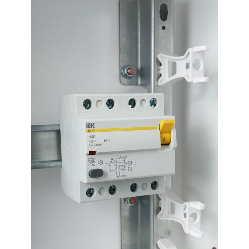 Выключатель дифференциальный (УЗО) ВД1-63 4Р 63А 100мА IEK