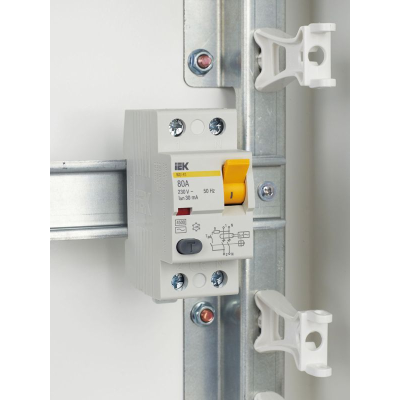 Выключатель дифференциальный (УЗО) ВД1-63 2Р 80А 30мА IEK