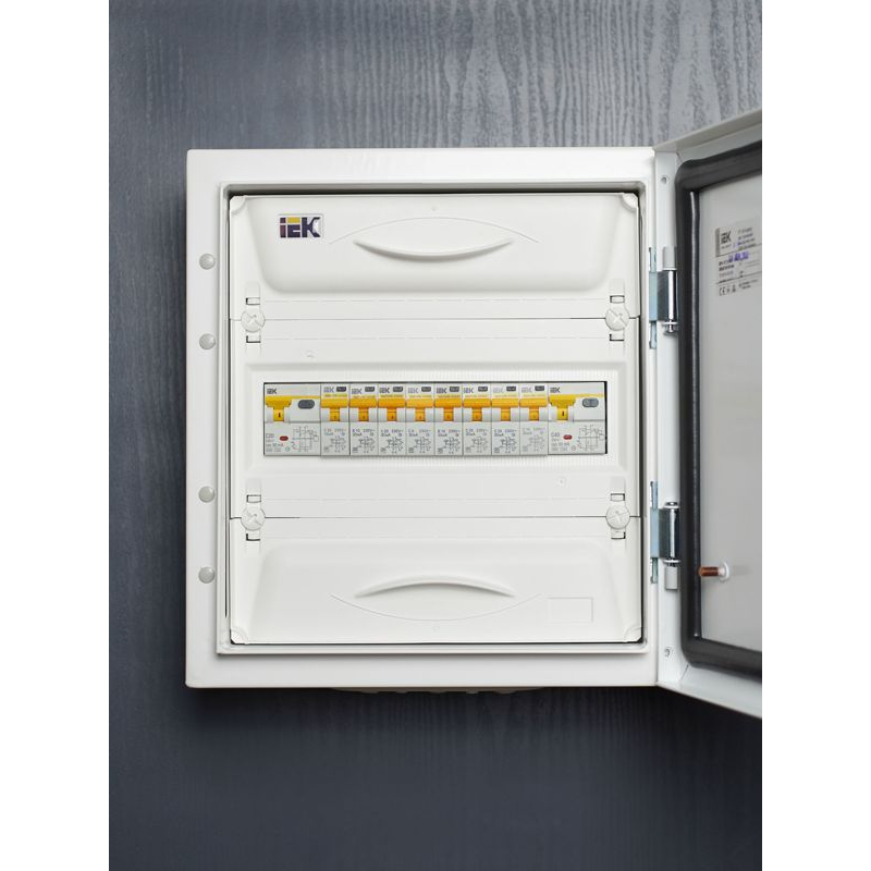 Выключатель автоматический дифференциального тока АВДТ32ML тип A С6 30мА KARAT IEK