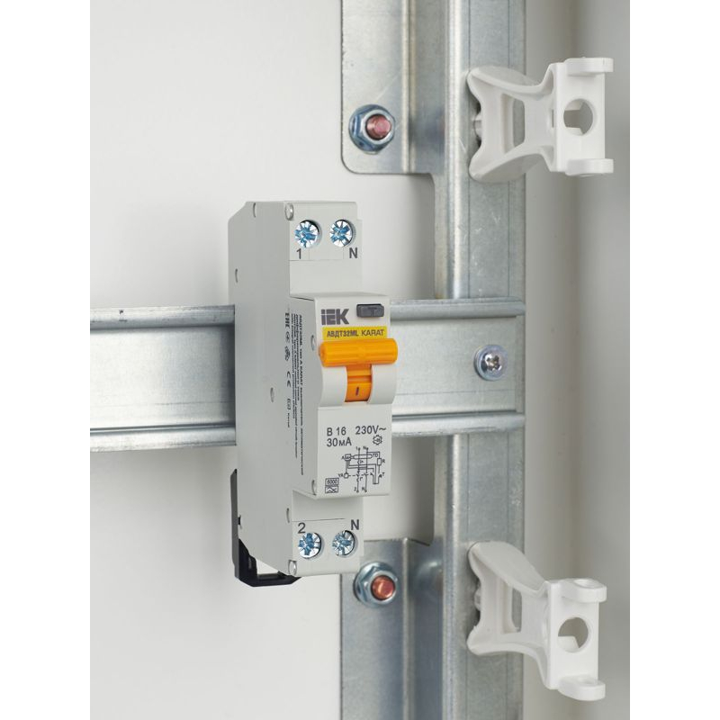 Выключатель автоматический дифференциального тока АВДТ32ML тип A В16 30мА KARAT IEK