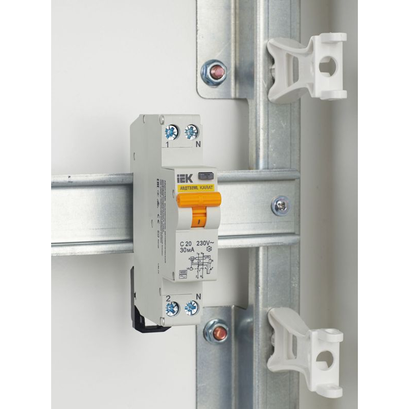 Выключатель автоматический дифференциального тока АВДТ32МL C20 30мА KARAT IEK