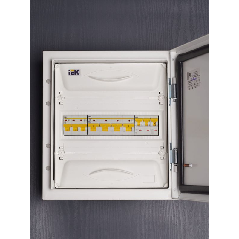 KARAT Автоматический выключатель ВА47-150 4P C 80А 15кА IEK