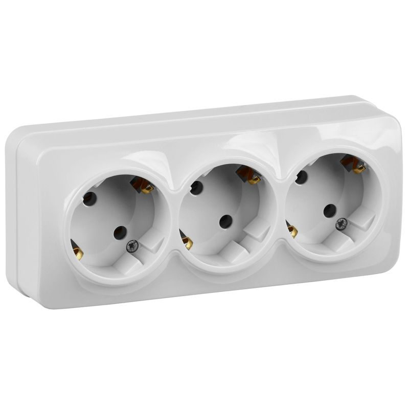 GLORY Розетка 3-местная для открытой установки с заземлением без защитных шторок 16А РС23-3-ХБ белый IEK