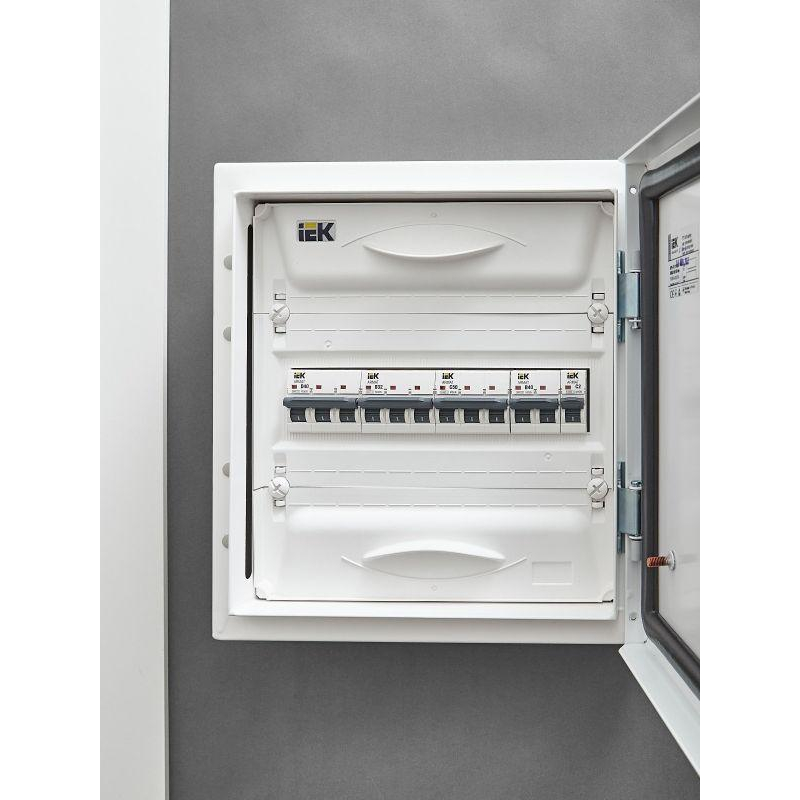 ARMAT Автоматический выключатель M06N 3P C 50А IEK