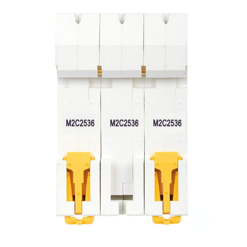 ARMAT Автоматический выключатель M06N 3P C 25А IEK