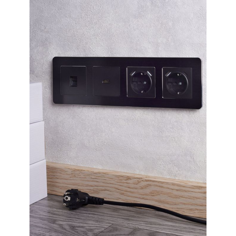 BRITE Розетка HDMI РHDMI-0-БрЧ черный IEK