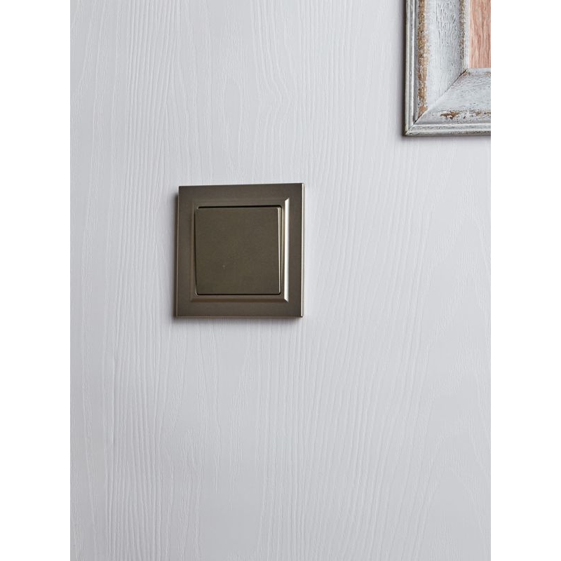 BRITE Выключатель 1-клавишный проходной 10А ВС10-1-6-БрШ шампань IEK