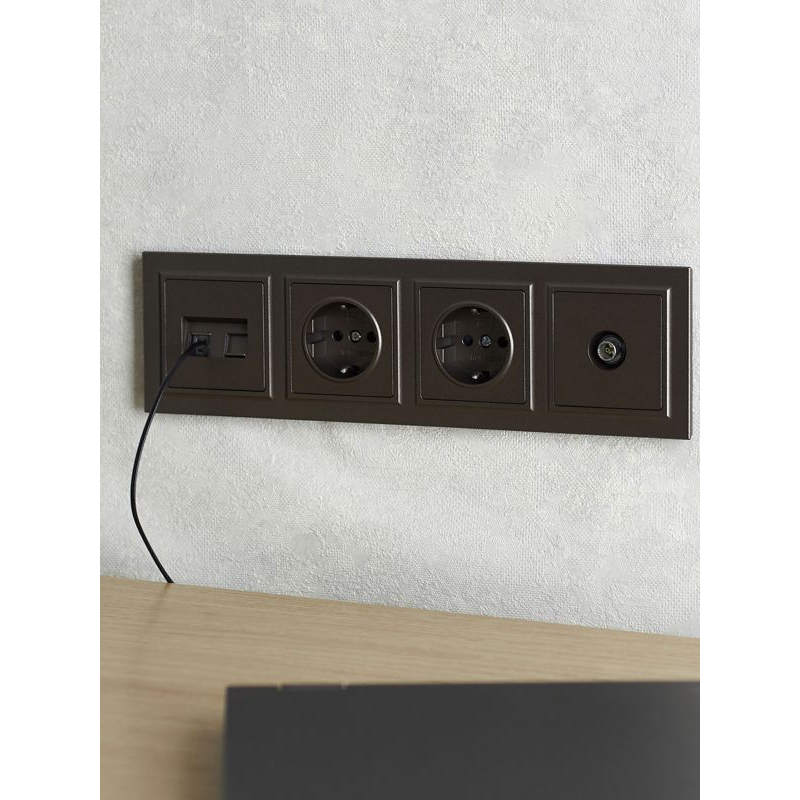 BRITE Рамка 4-местная РУ-4-БрТБ темная бронза IEK