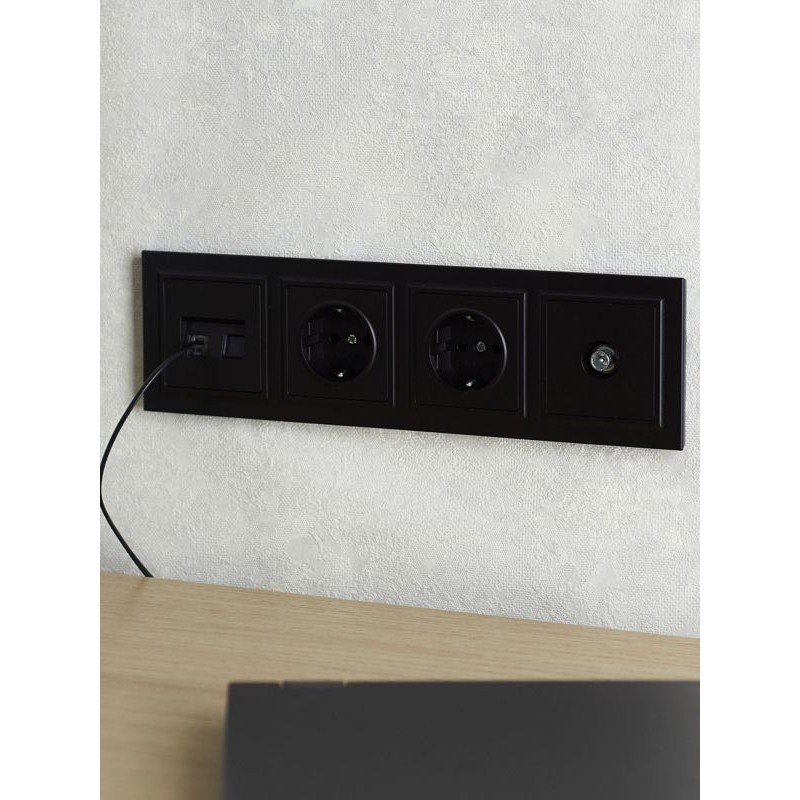 BRITE Рамка 4-местная РУ-4-БрЧ черный IEK