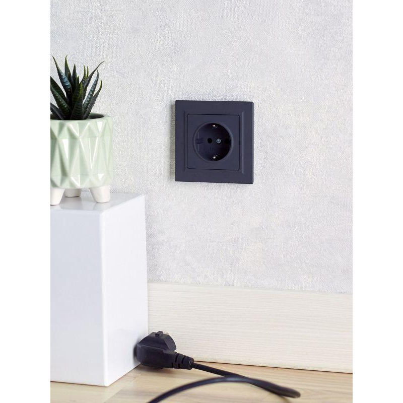 BRITE Розетка 1-местная с заземлением без защитных шторок 16А РС11-1-0-БрГ графит IEK