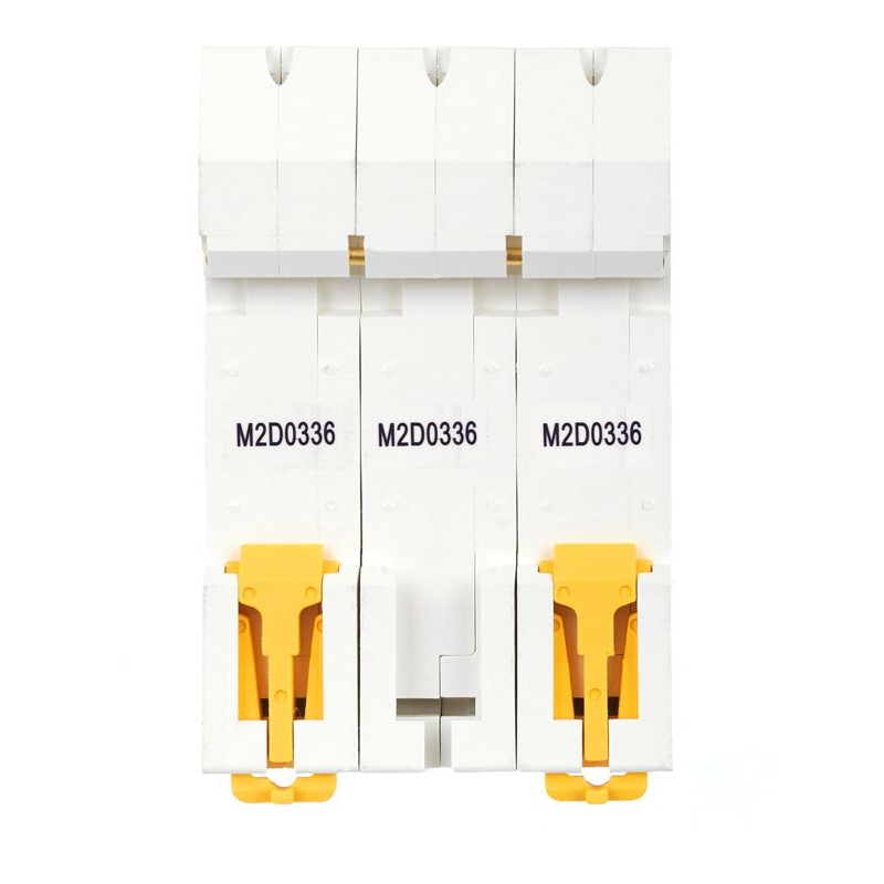 ARMAT Автоматический выключатель M06N 3P D 3А IEK