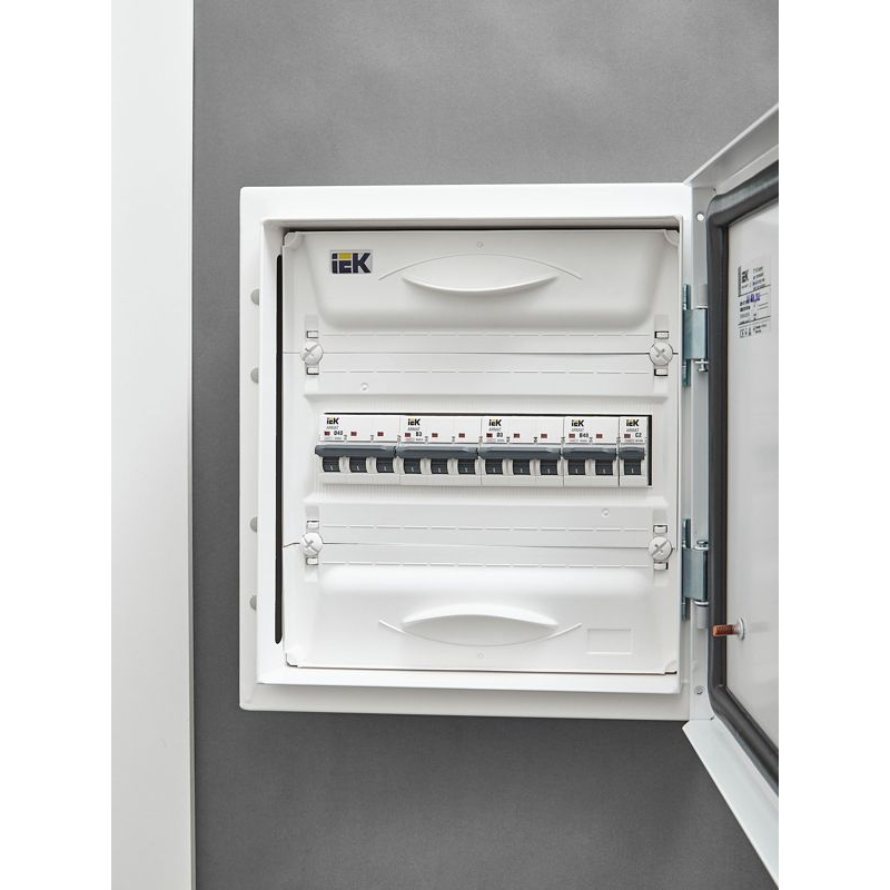 ARMAT Автоматический выключатель M06N 3P D 3А IEK