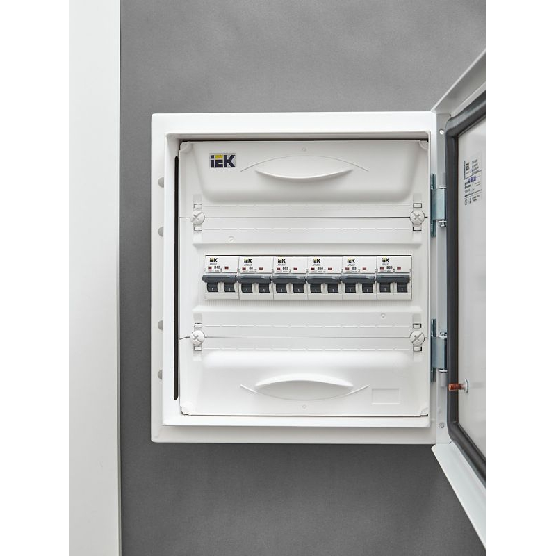 ARMAT Автоматический выключатель M06N 2P D 63А IEK