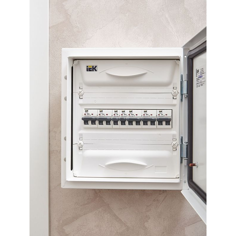 ARMAT Автоматический выключатель M06N 1P D 10А IEK