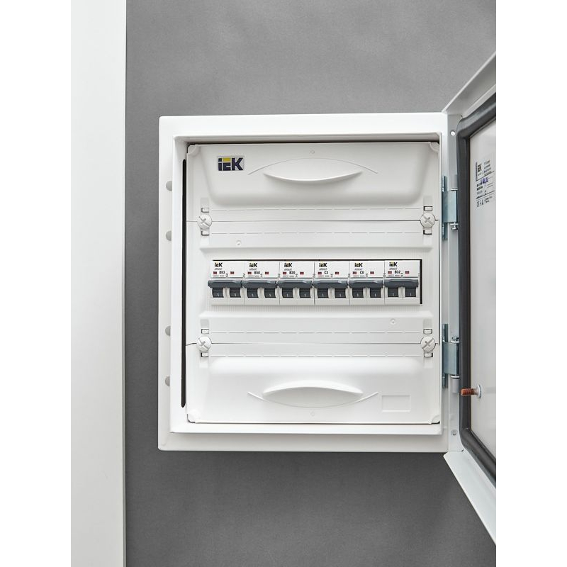 ARMAT Автоматический выключатель M06N 2P C 3А IEK