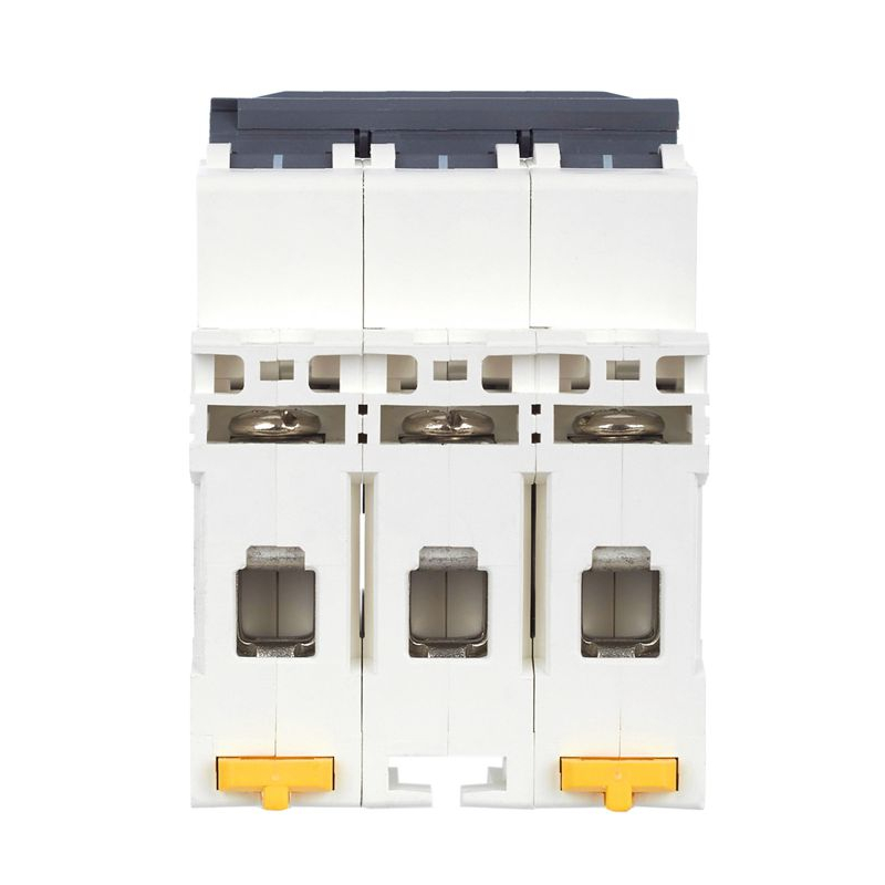 ARMAT Автоматический выключатель M10N 3P C 10А IEK