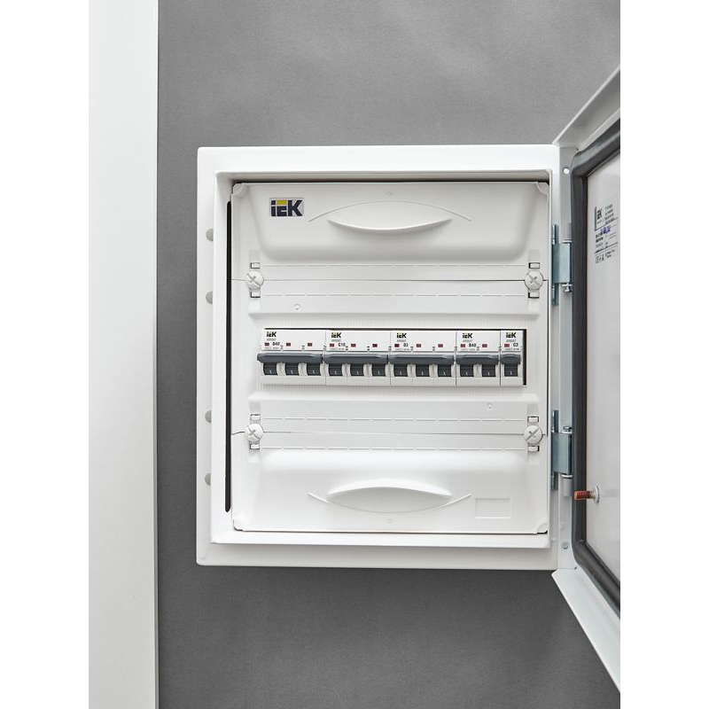 ARMAT Автоматический выключатель M10N 3P C 16А IEK