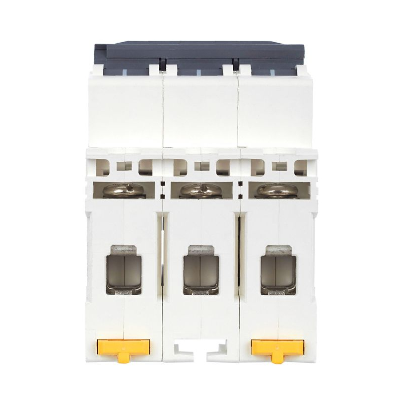 ARMAT Автоматический выключатель M10N 3P C 32А IEK