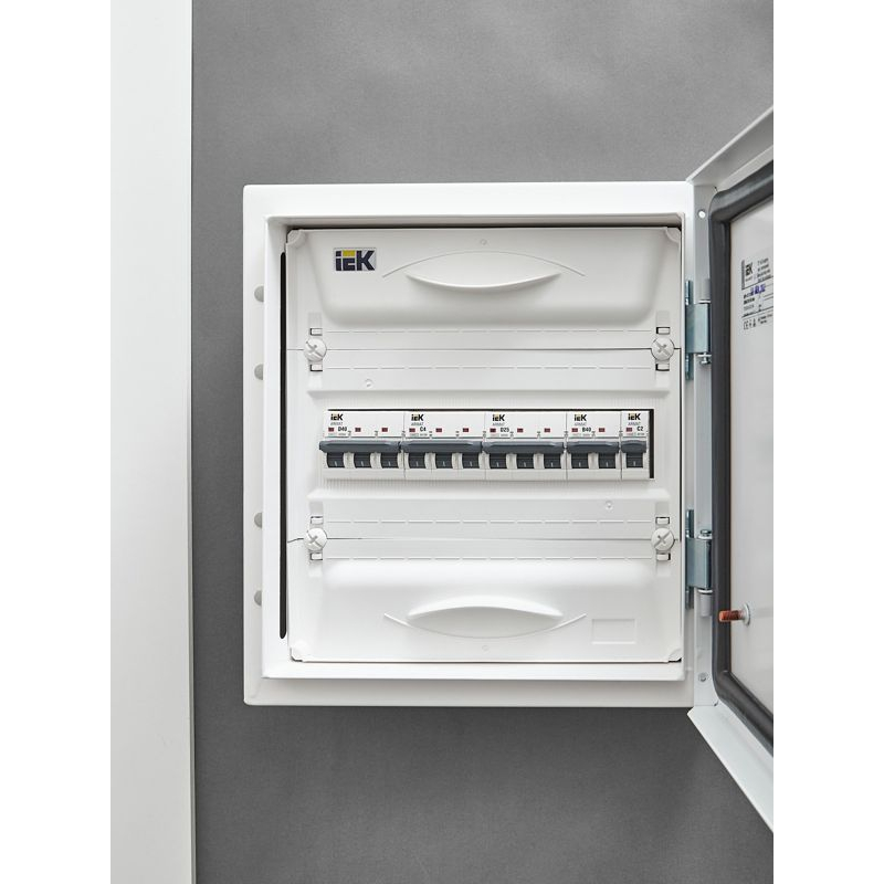 ARMAT Автоматический выключатель M06N 3P D 25А IEK