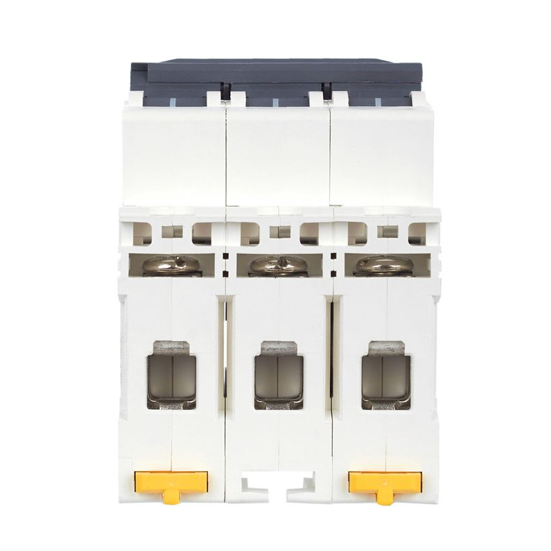 ARMAT Автоматический выключатель M10N 3P D 20А IEK