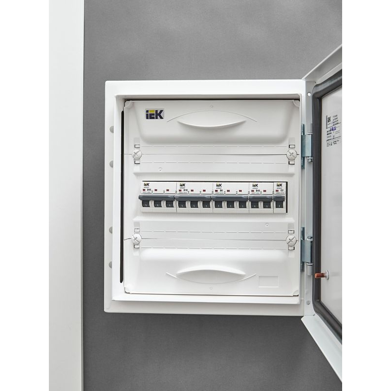 ARMAT Автоматический выключатель M10N 3P D 10А IEK