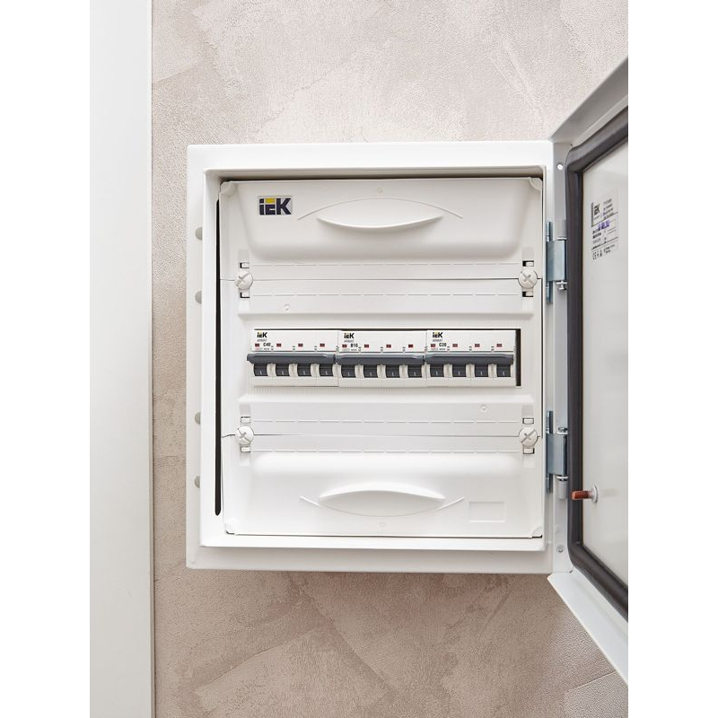 ARMAT Автоматический выключатель M06N 4P B 16А IEK