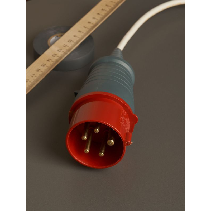 Вилка переносная ССИ-015 3Р+РЕ+N 16А 380-415В IP44 IEK