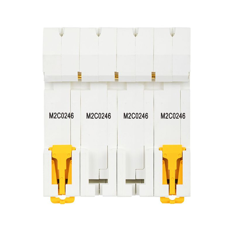 ARMAT Автоматический выключатель M06N 4P C 2А IEK