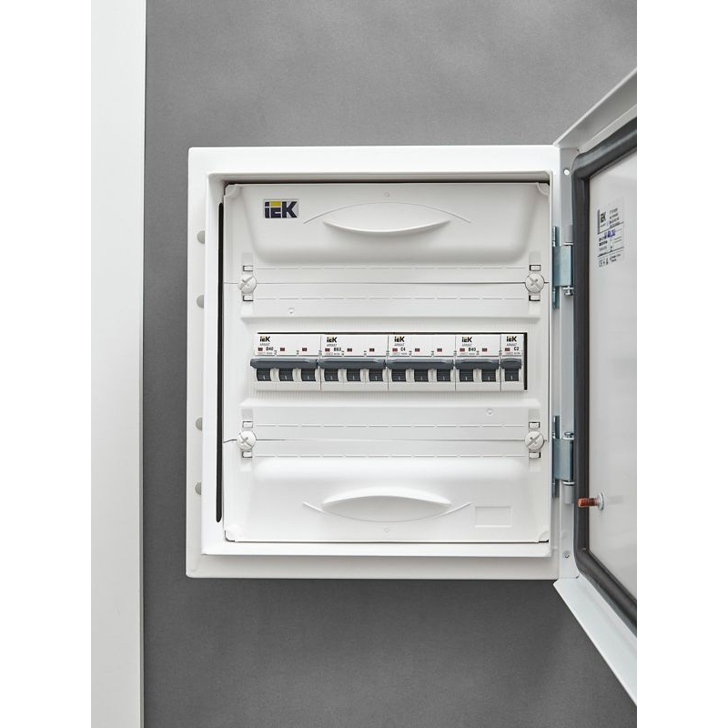 ARMAT Автоматический выключатель M10N 3P B 63А IEK