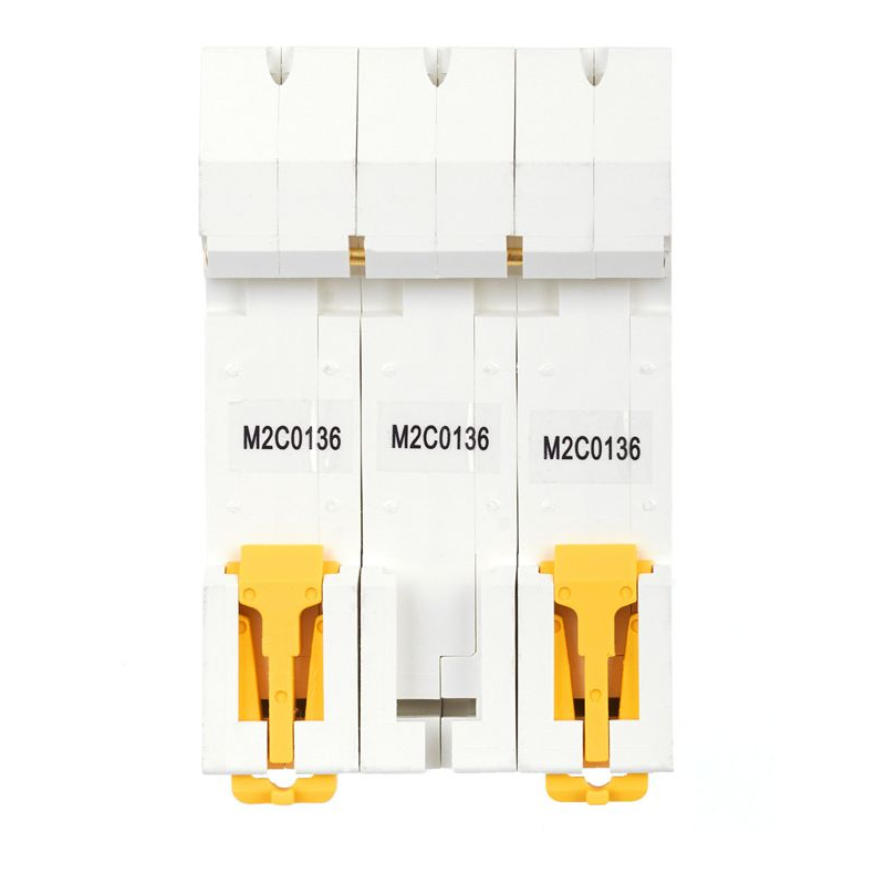 ARMAT Автоматический выключатель M06N 3P C 1А IEK