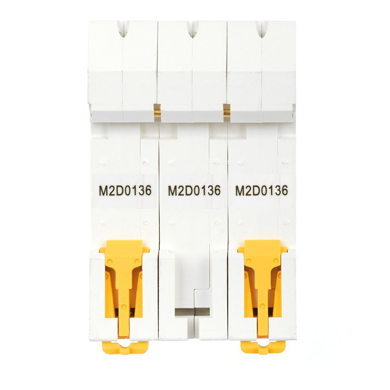 ARMAT Автоматический выключатель M06N 3P D 1А IEK