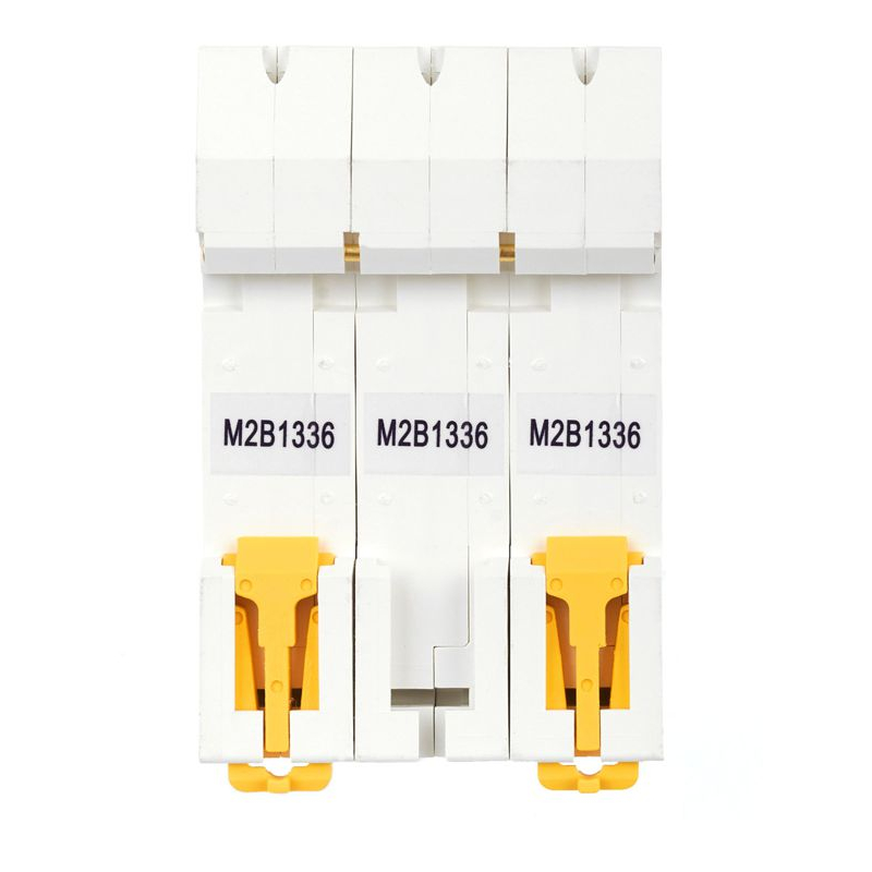 ARMAT Автоматический выключатель M06N 3P B 13А IEK