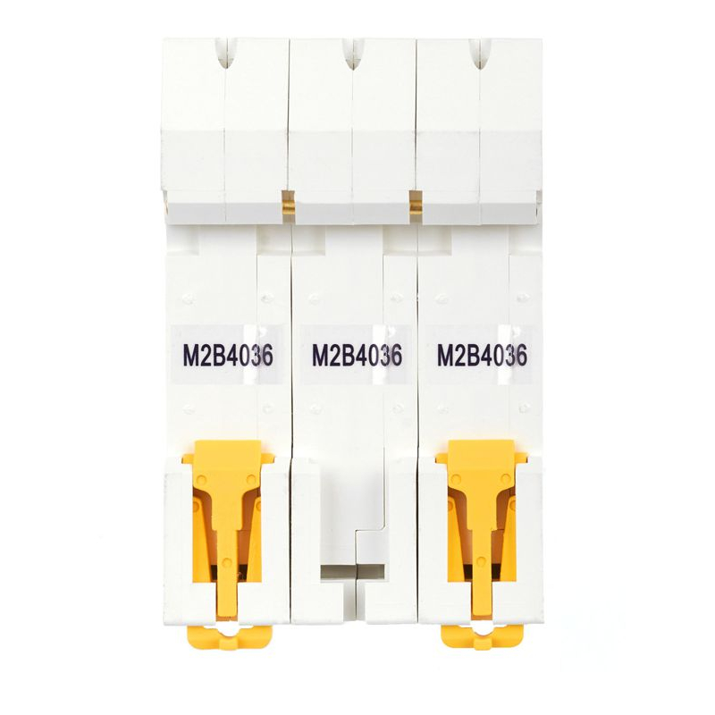ARMAT Автоматический выключатель M06N 3P B 40А IEK