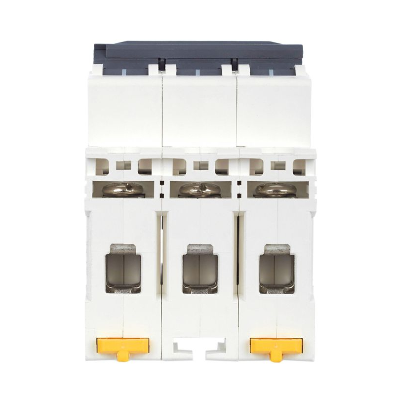 ARMAT Автоматический выключатель M10N 3P C 6А IEK